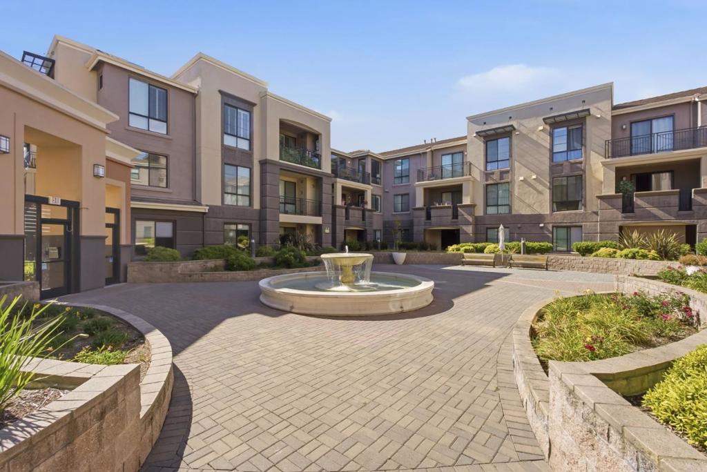 19503 Stevens Creek Boulevard 320