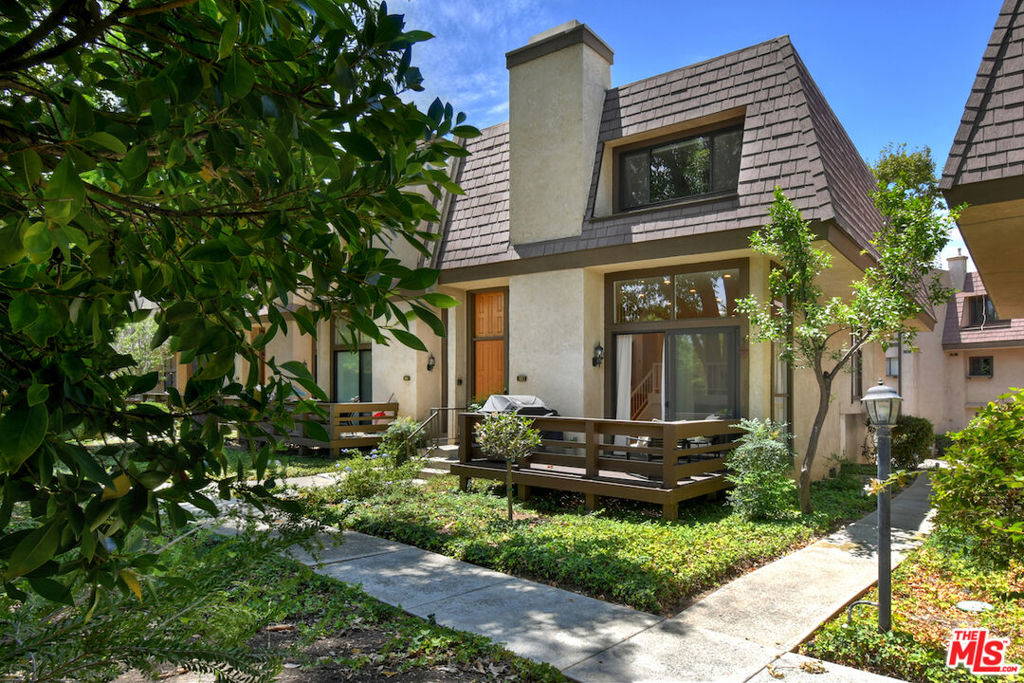 9000 Vanalden Avenue 123