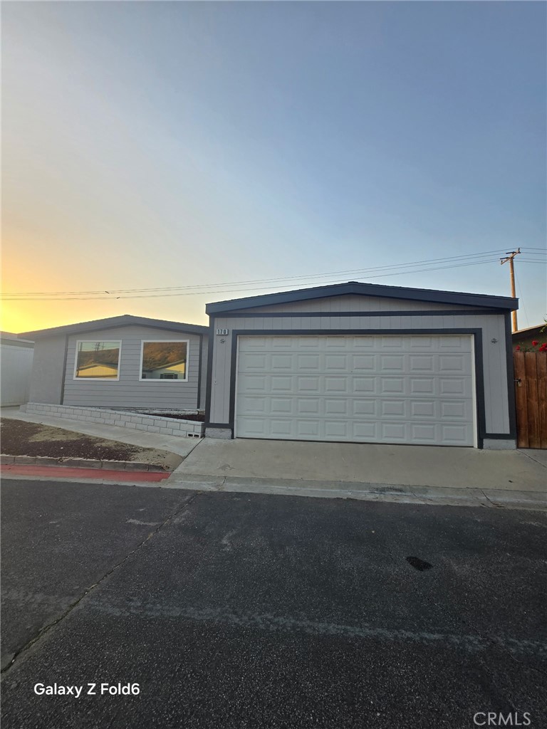 700 E Washington 170