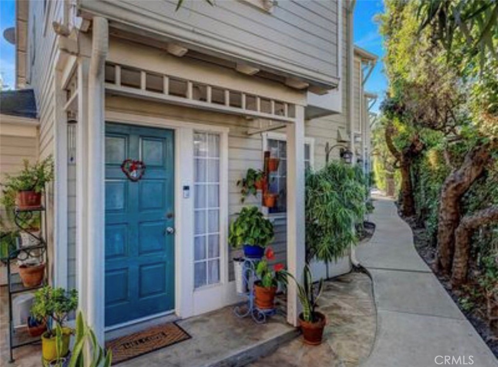 312 Ladera Street 4