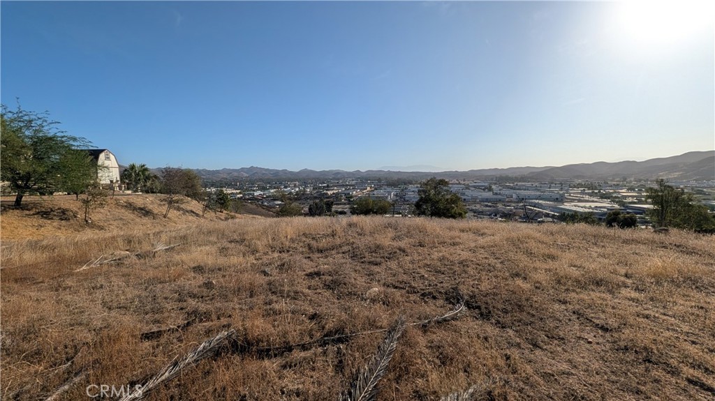 2 Hill Avenue