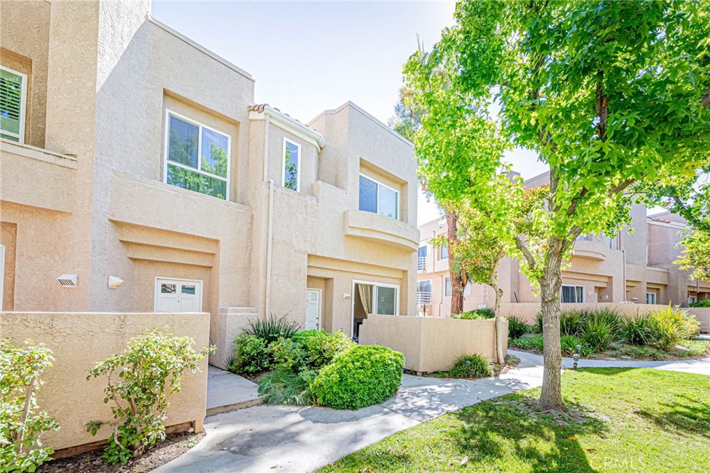 25703 Holiday Circle A