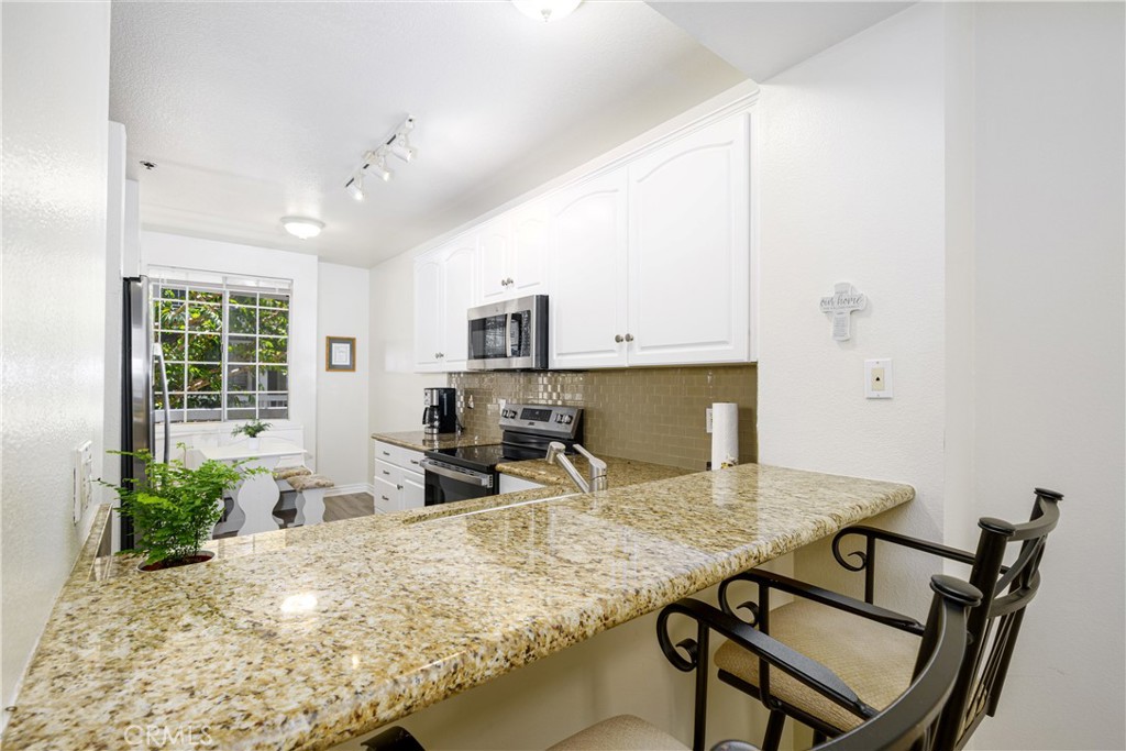 20301 Bluffside Circle 211