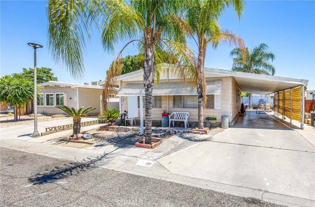 471 Santa Clara