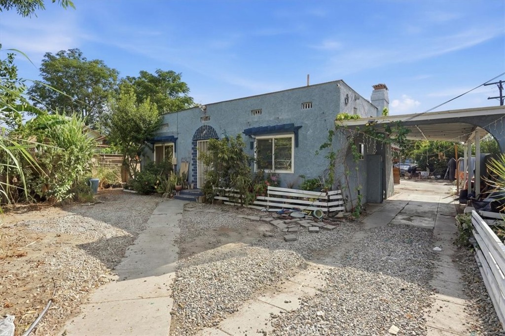 1707 N Arrowhead