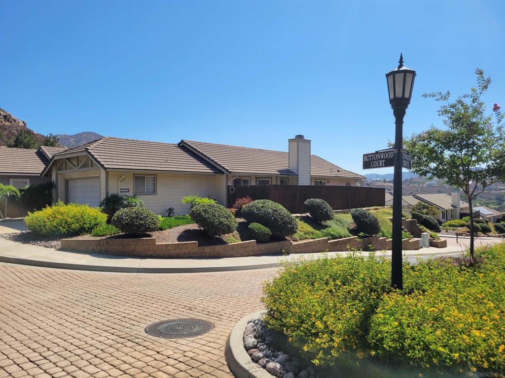 1285 Buttonwood Ct