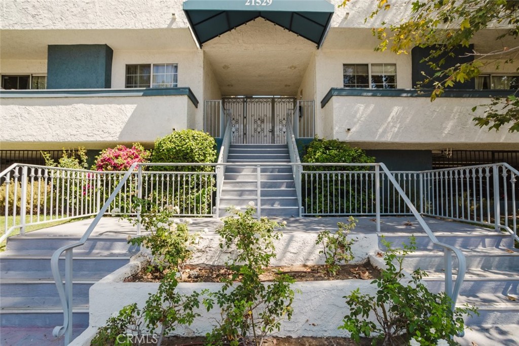 21529 Saticoy Street 217
