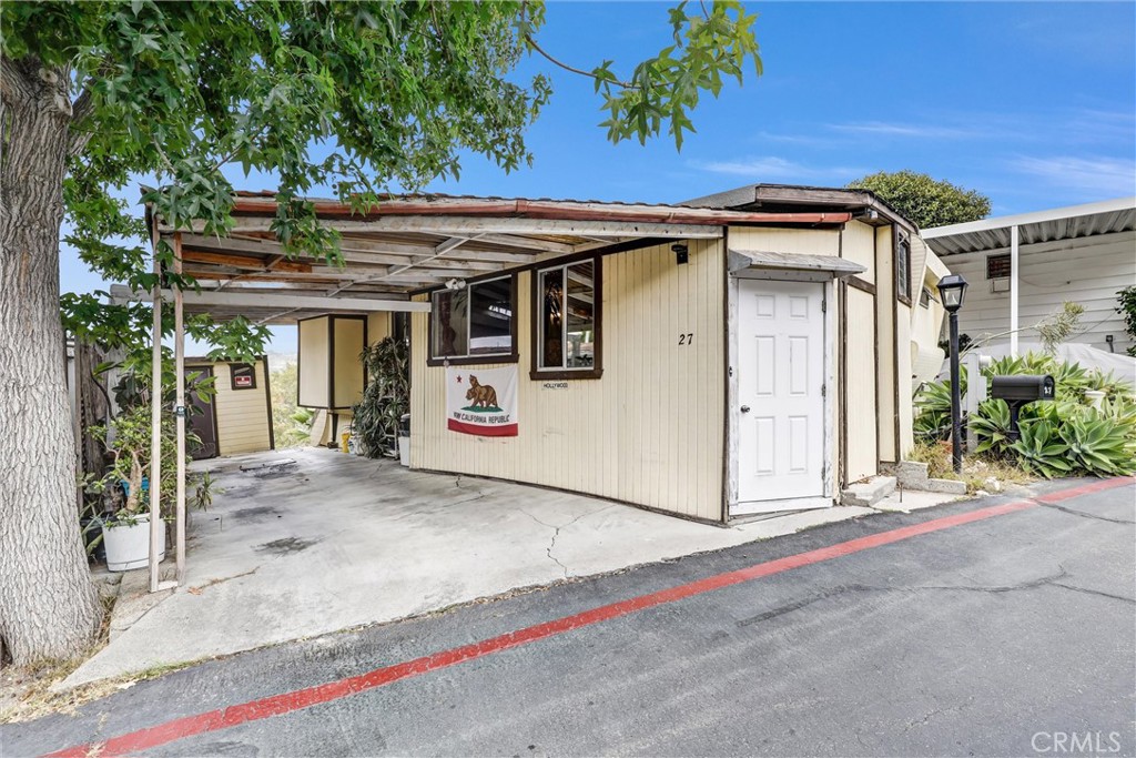 32802 Valle Road 27