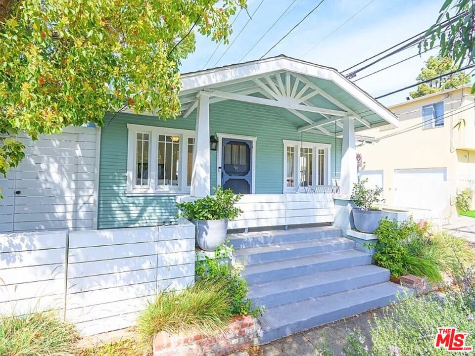 2213 Arizona Avenue A+B