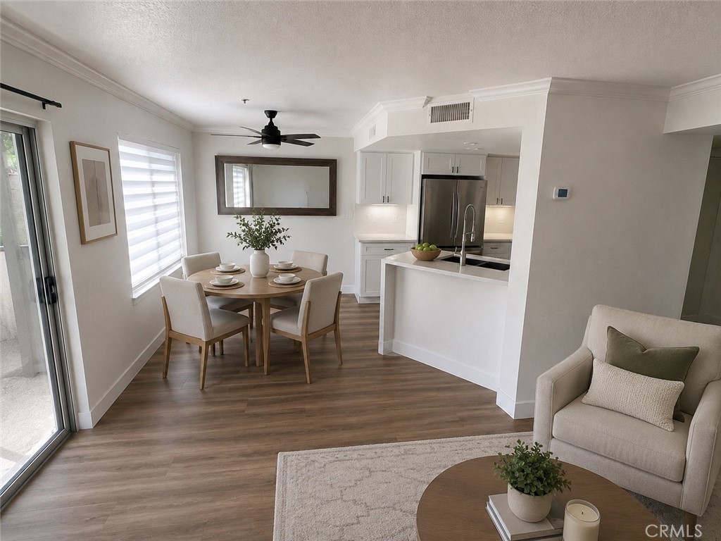 2604 Avenida Del Vista 102