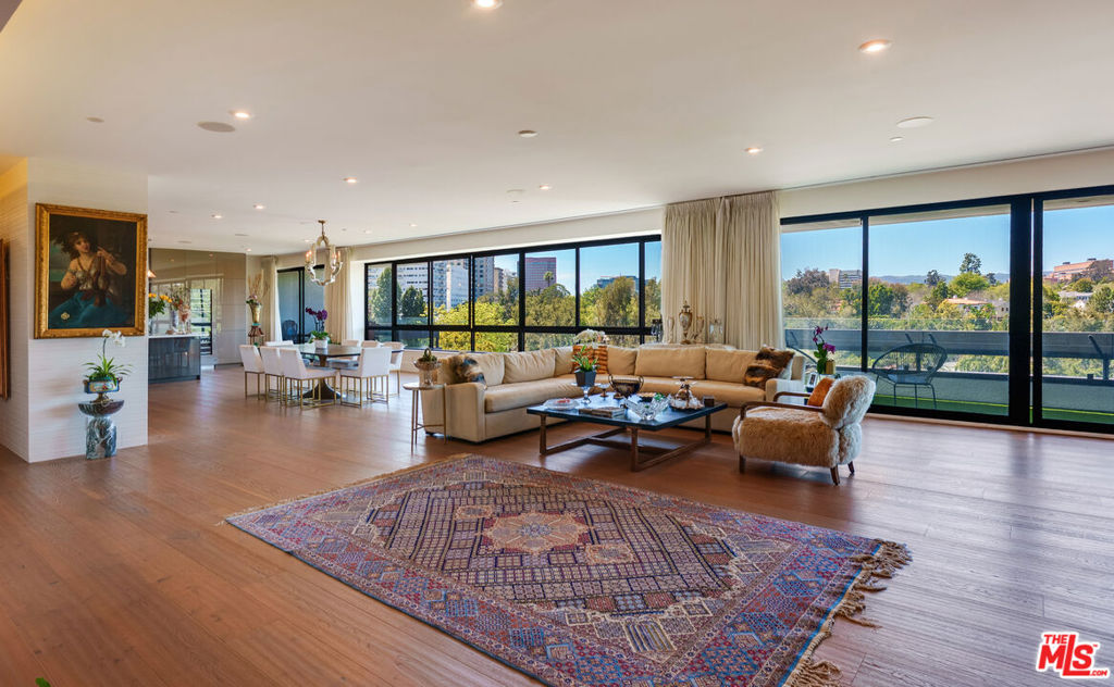 10551 WILSHIRE 702/703