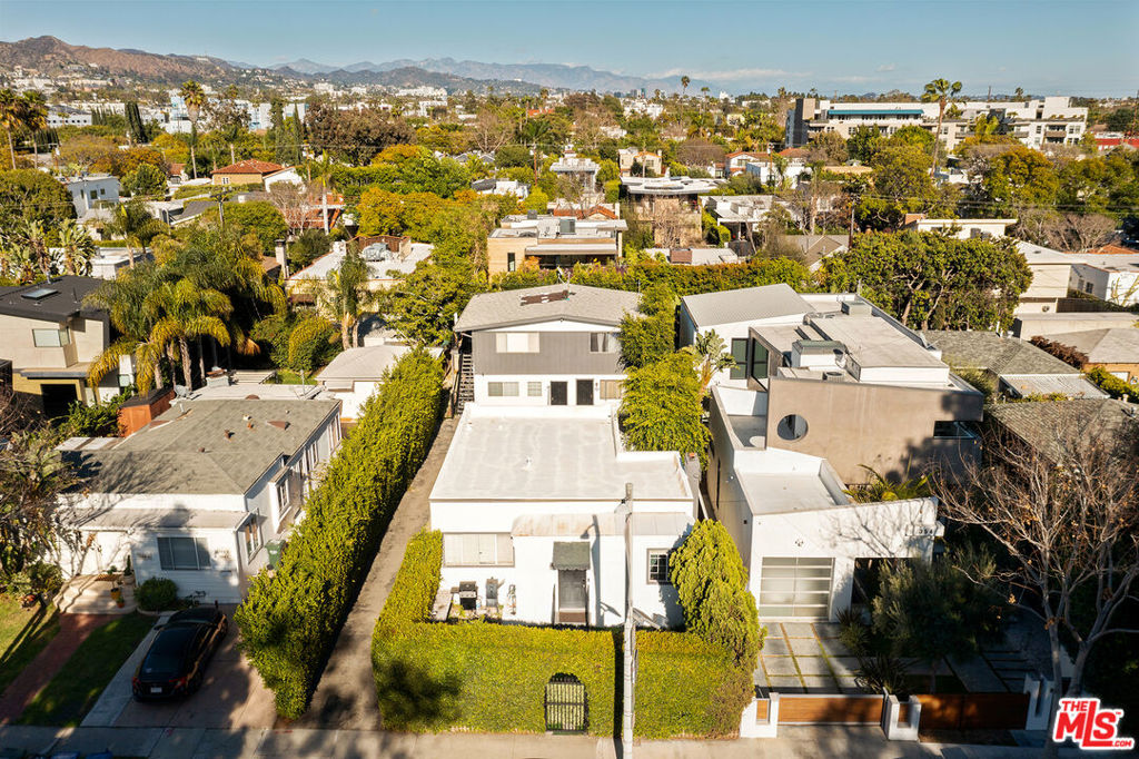 358 N San Vicente Boulevard