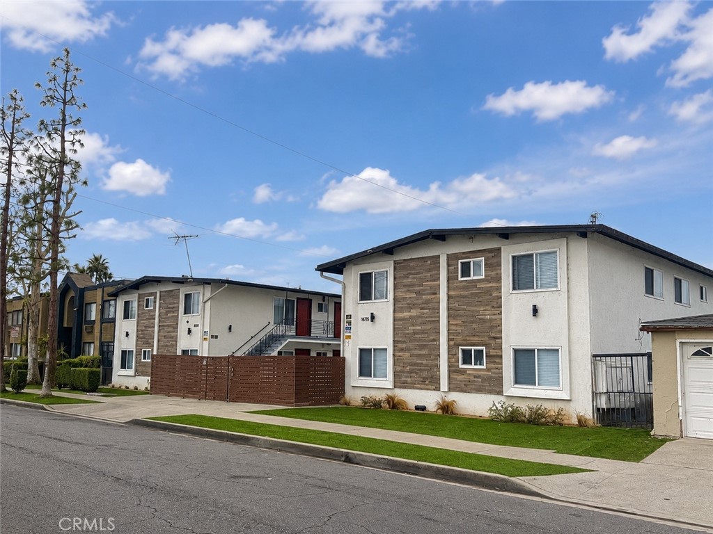 14715 Chadron