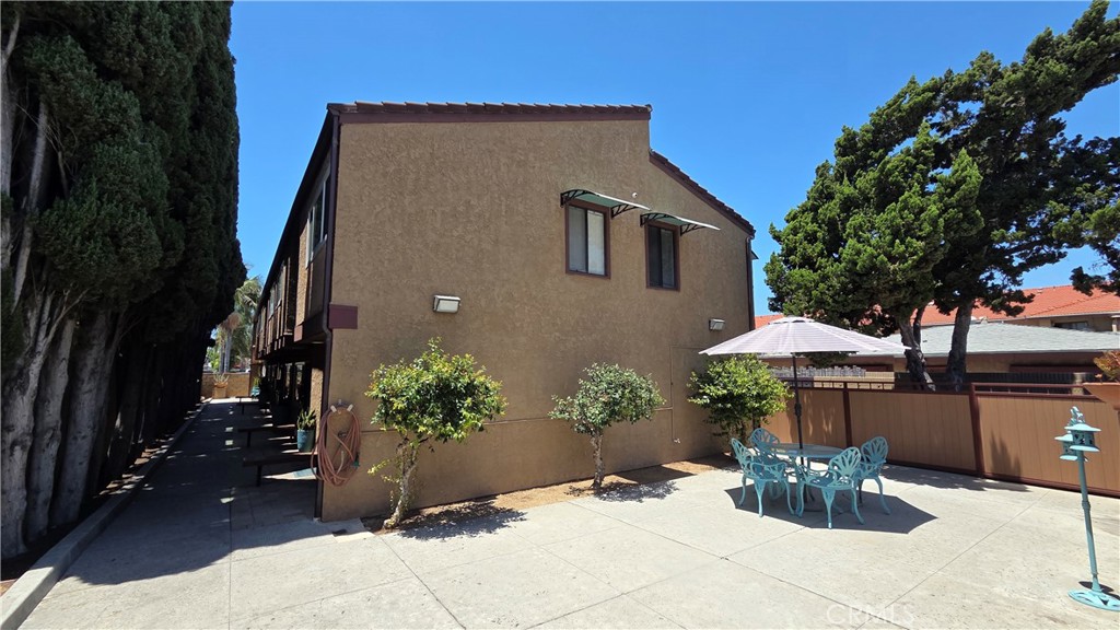 5822 FULLERTON