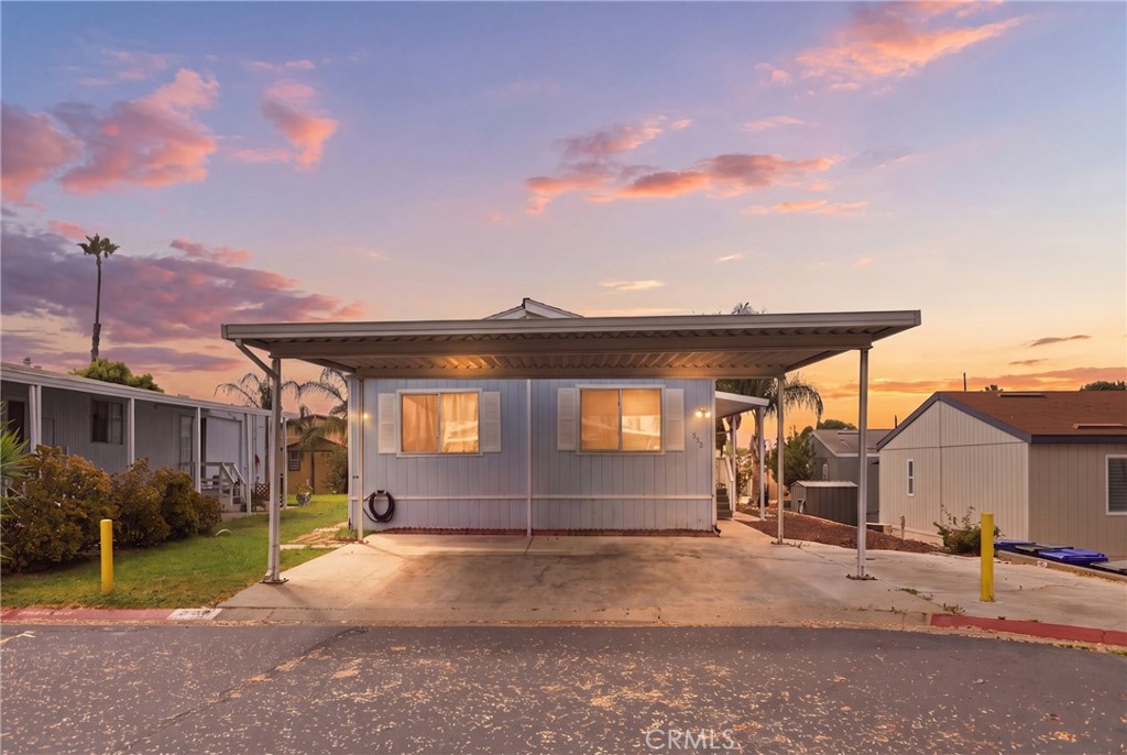 1855 E Riverside 390
