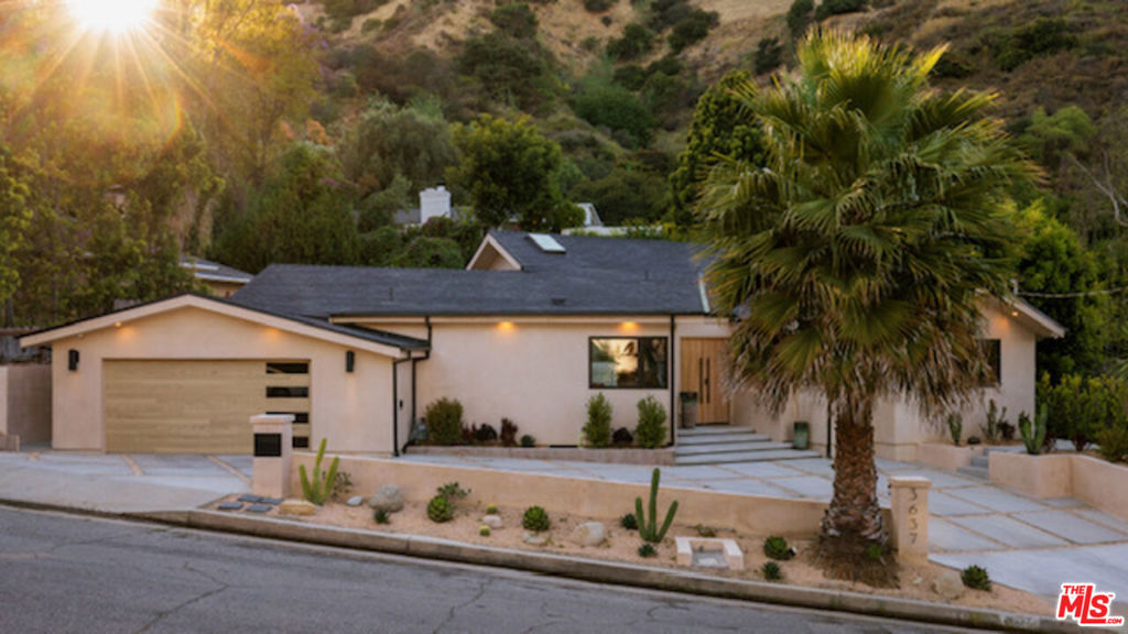 3637 Loadstone Drive