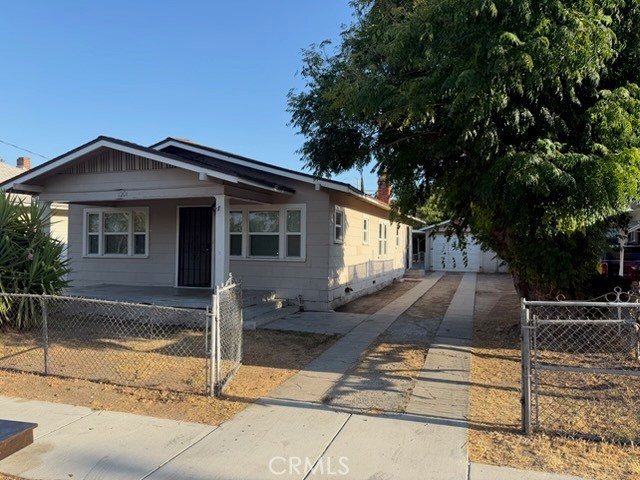 1201 W King