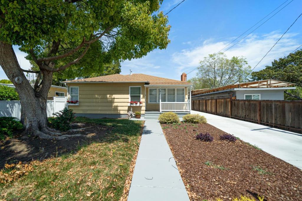 781 Ivy Drive