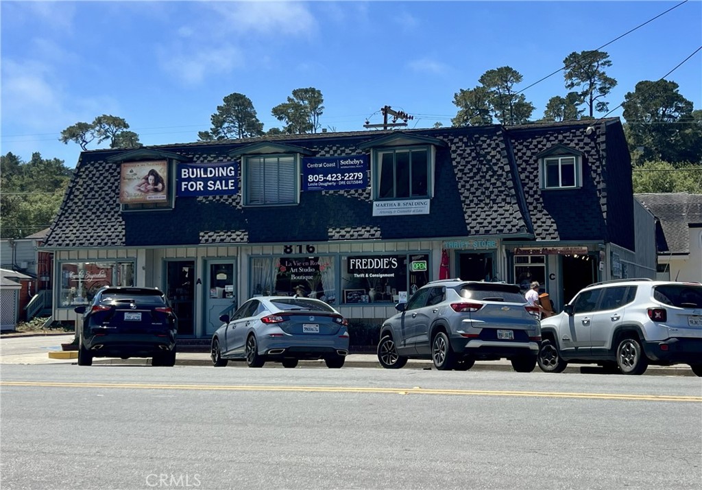 816 Main Street D