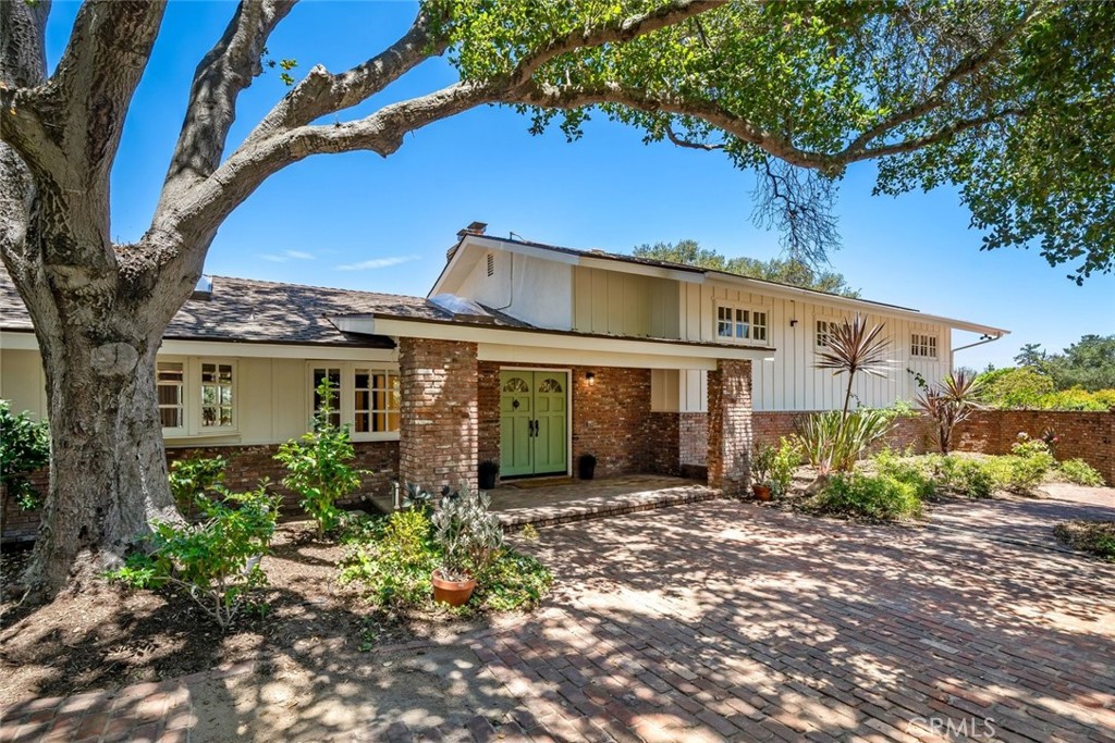 2355 Lake Marie Drive