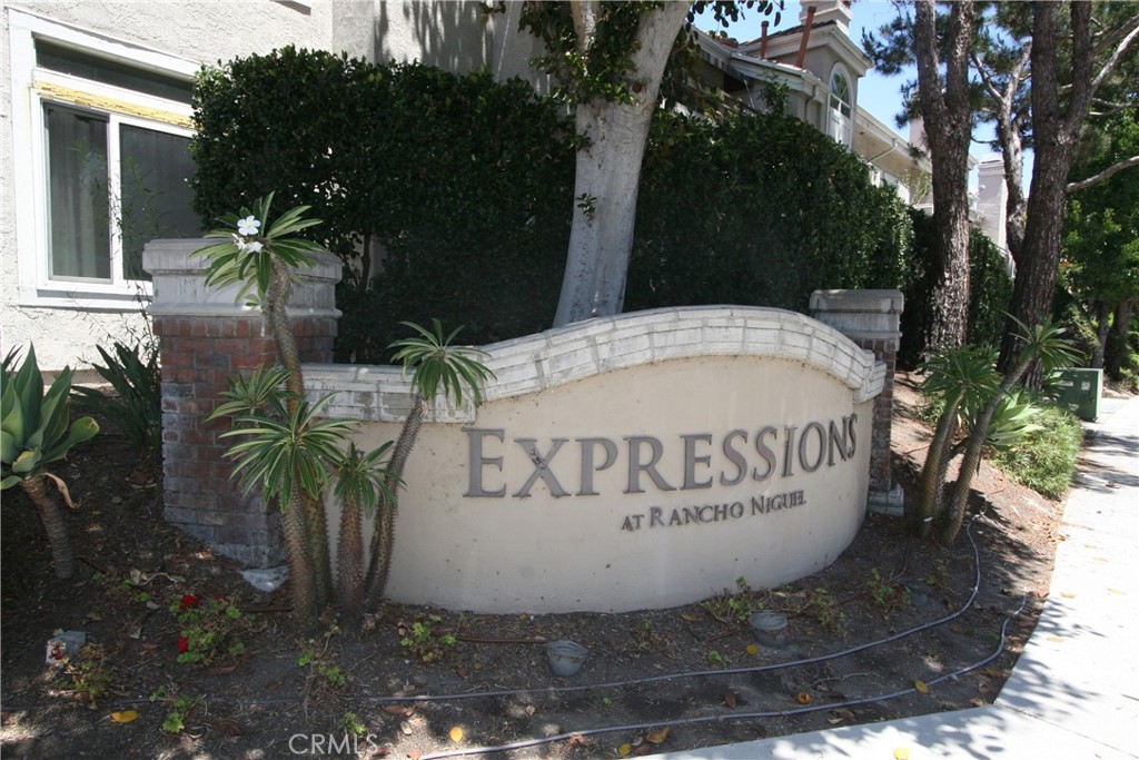 25141 La Jolla F