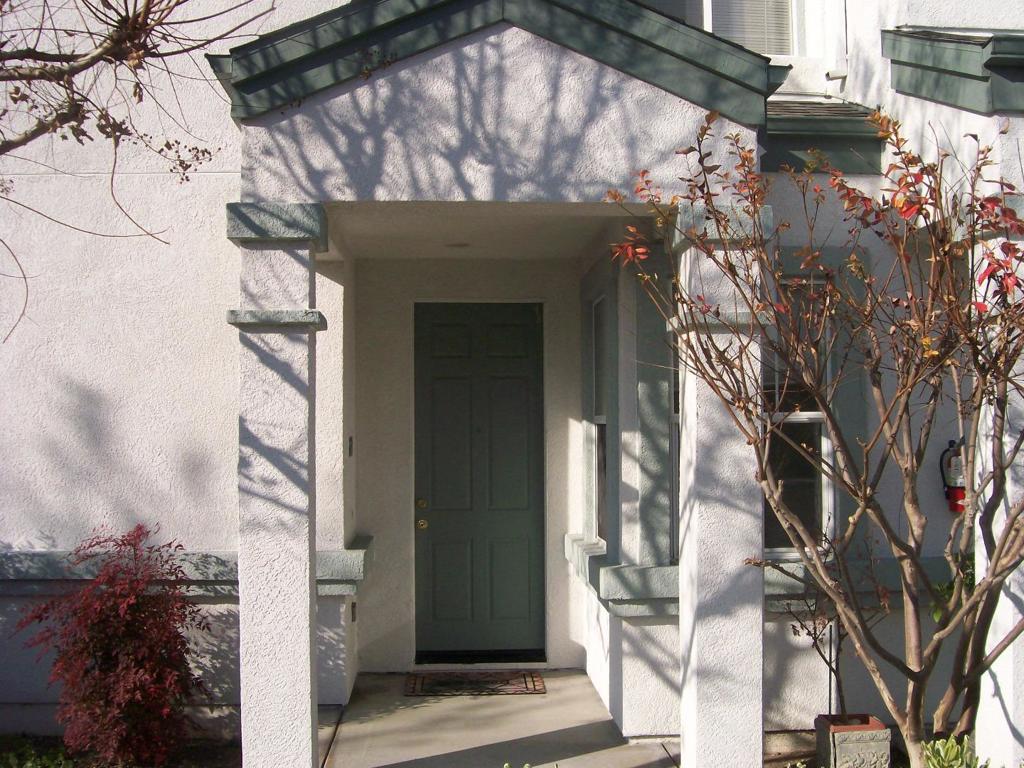 840 Monarch Circle