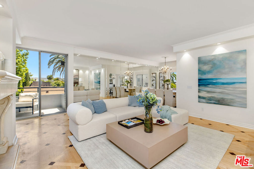 121 S Palm Drive 403