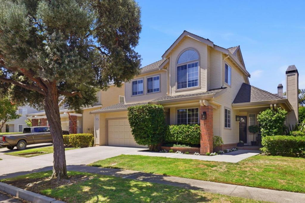 811 Schooner Bay Drive