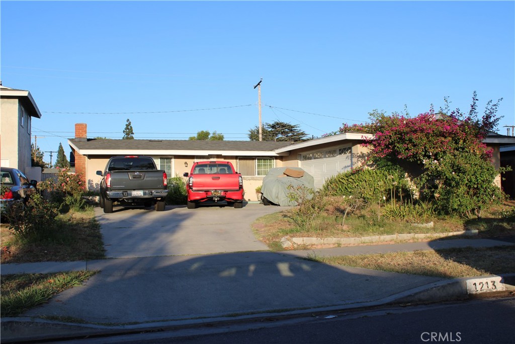 1213 S Corta Drive
