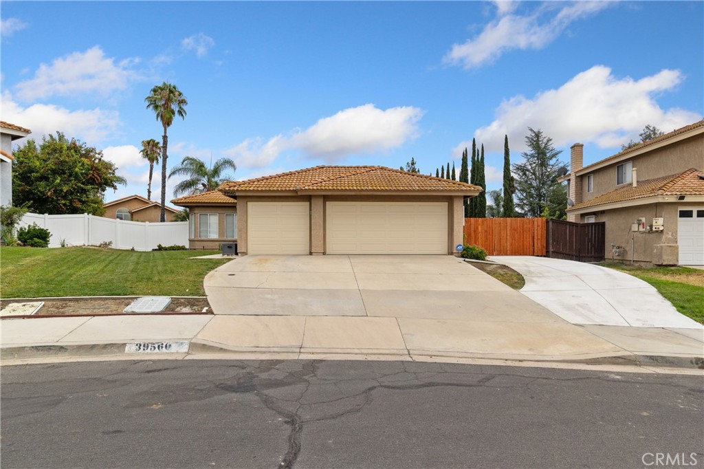 39560 Glenwood Court