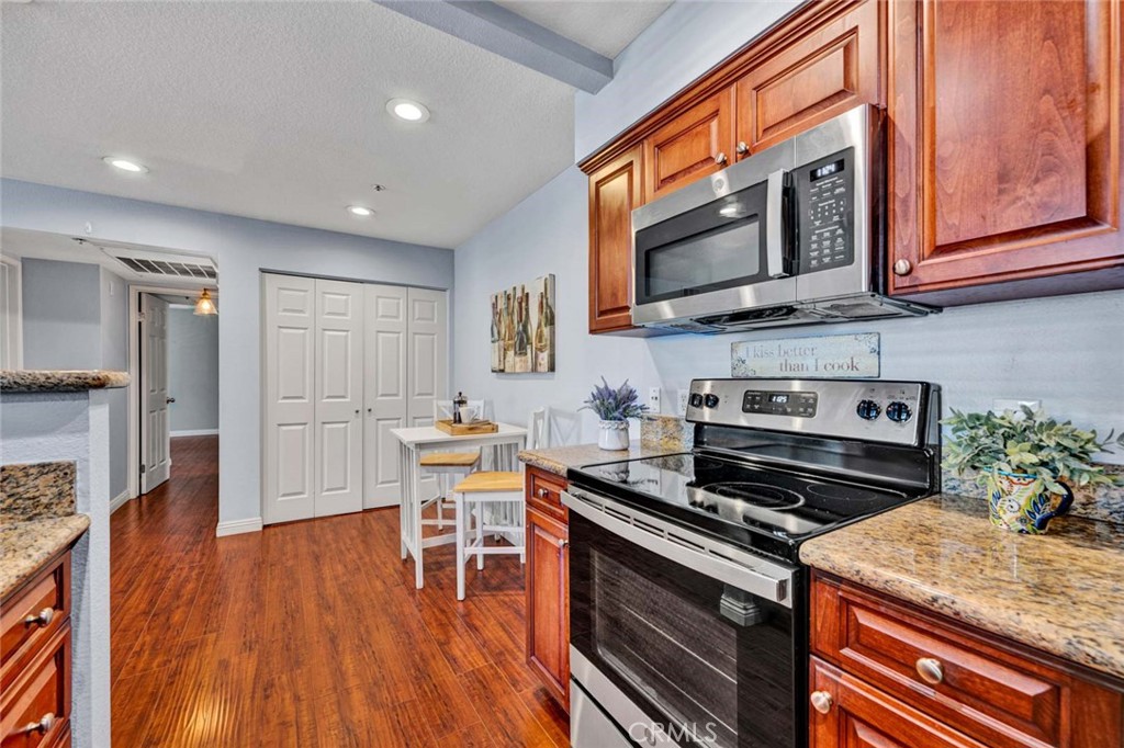 3500 S Greenville G15