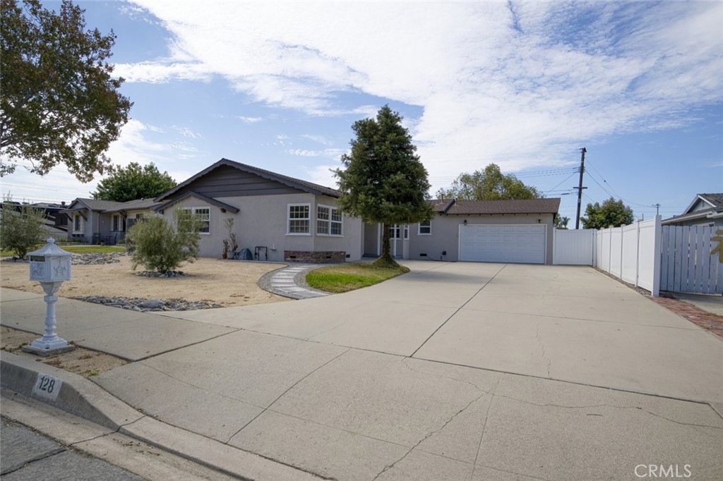 128 W Gaillard Street