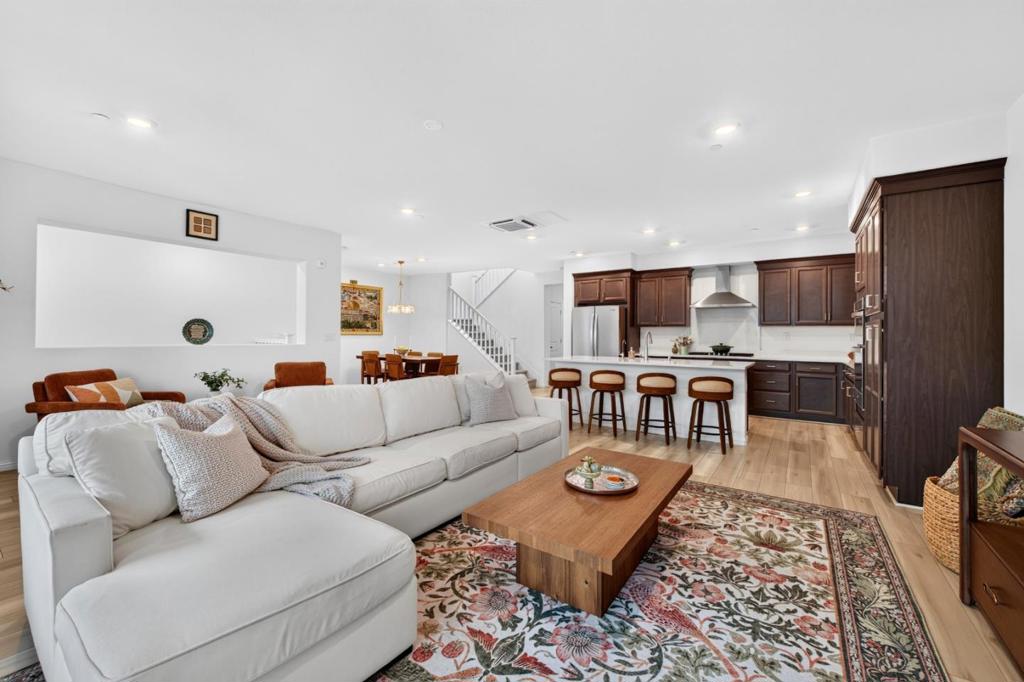 6810 Chroma Court