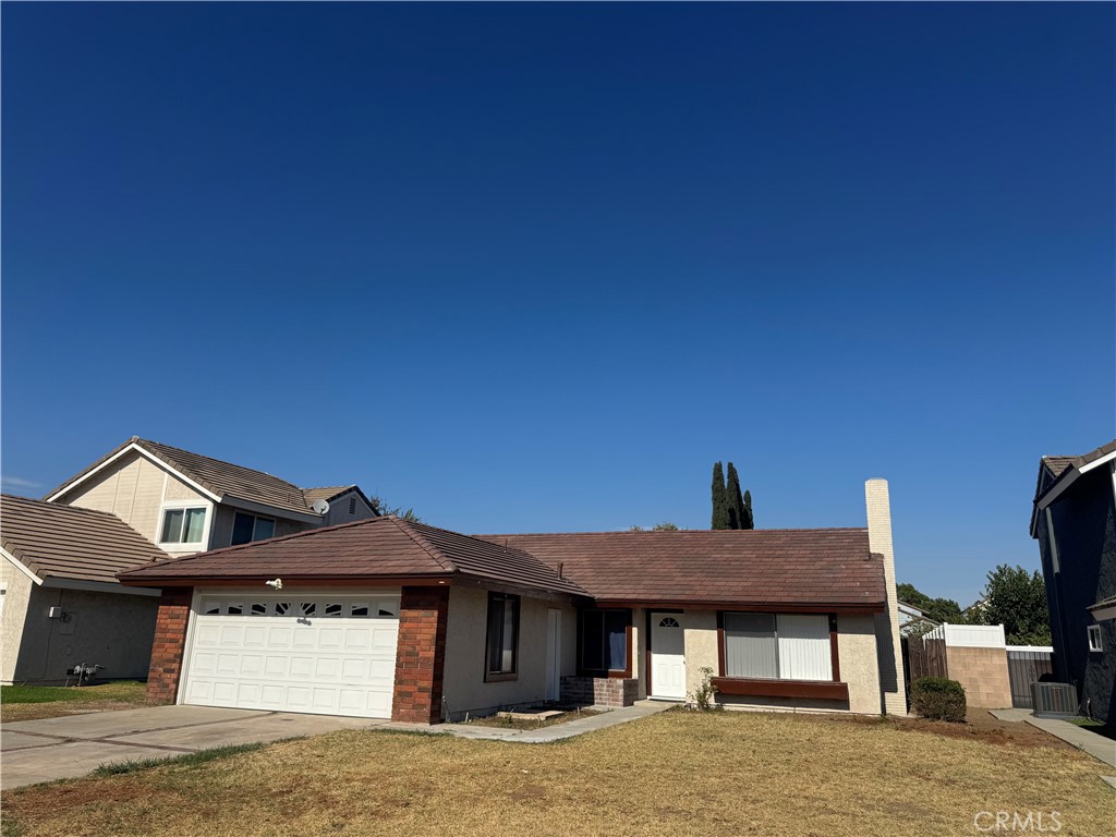 974 N Darfield