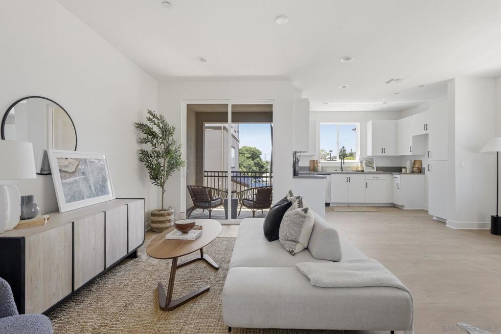 244 Pico Ave 4