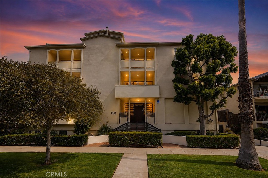 1101 Lincoln Boulevard 1