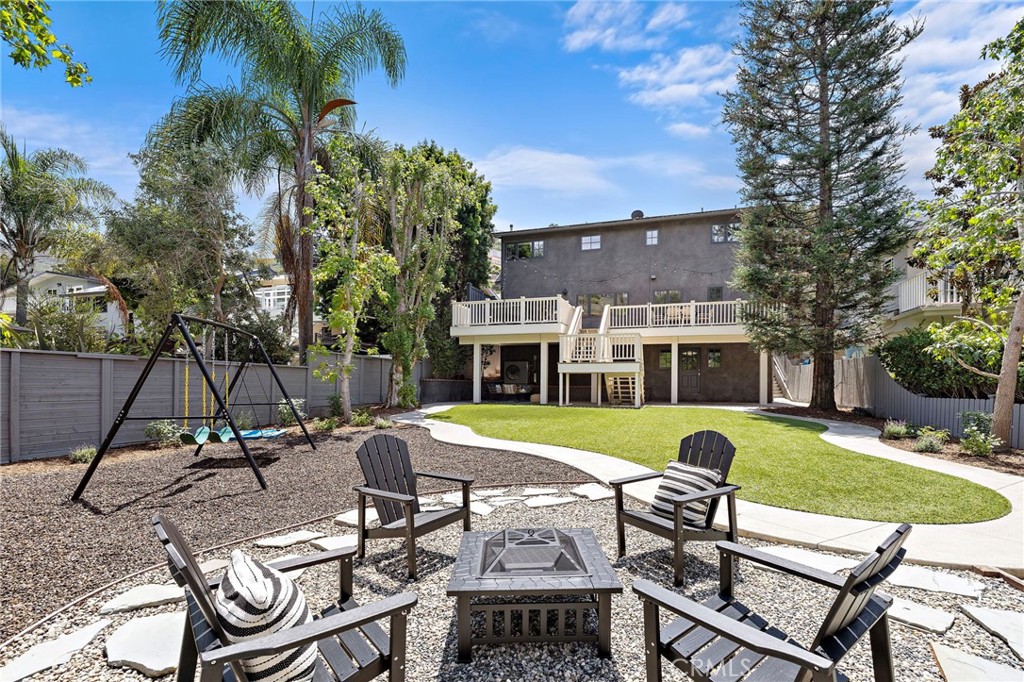 916 Bluebird Canyon Drive