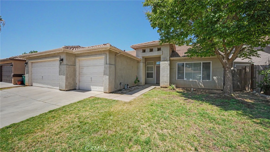 2204 W Sweet Water Court