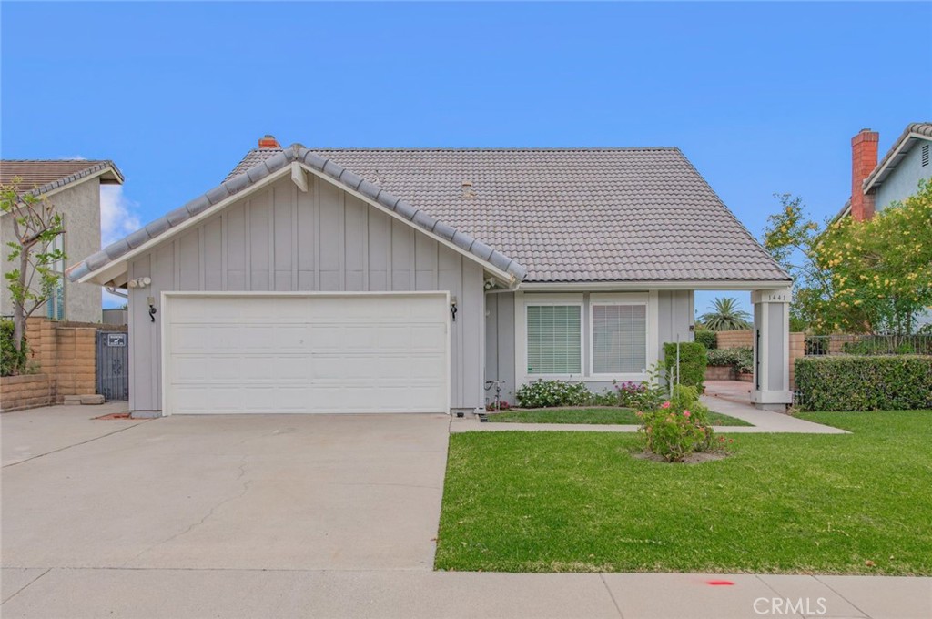1441 Rolling Knoll Road