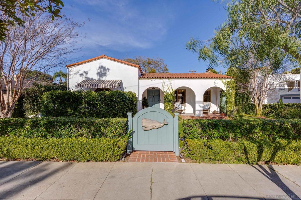 811 10th Street