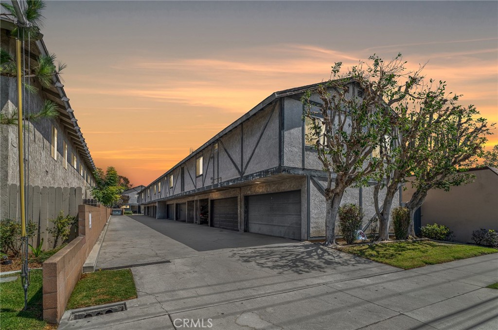 9441 Flower Street 203