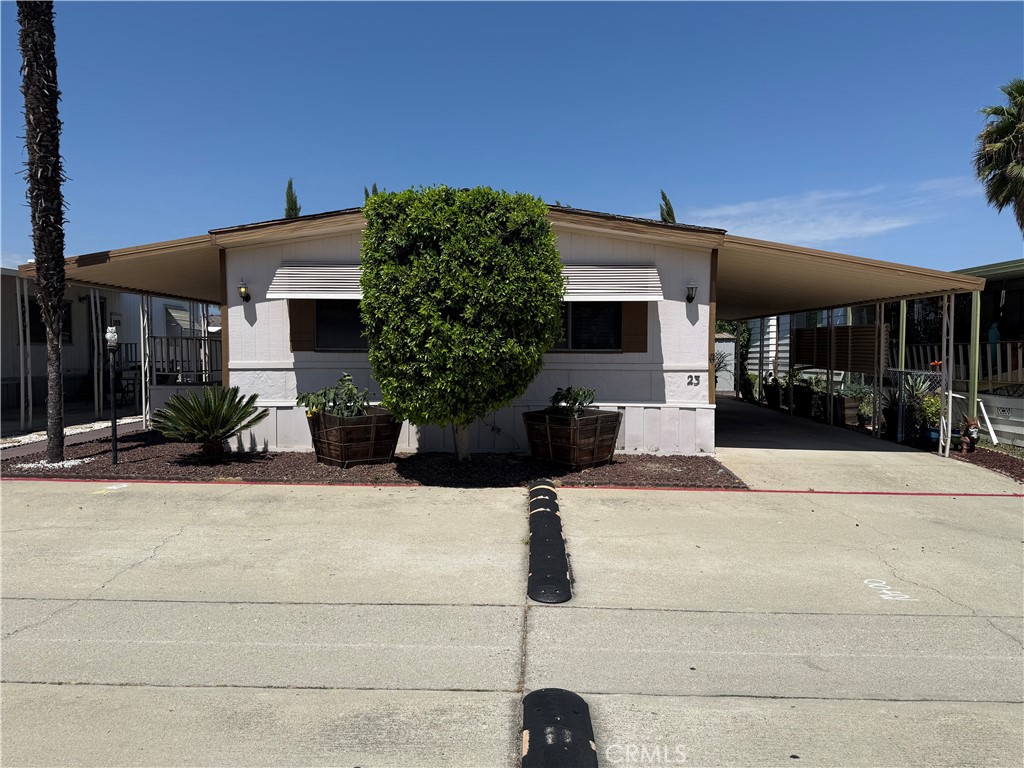 3745 Valley Boulevard 23