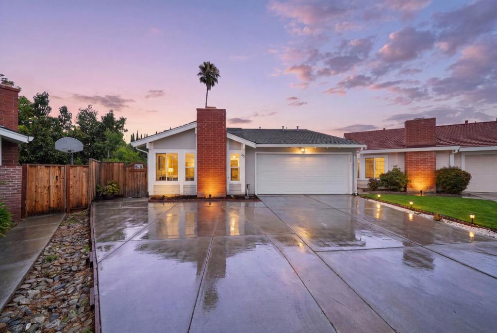 1255 Briarberry Court