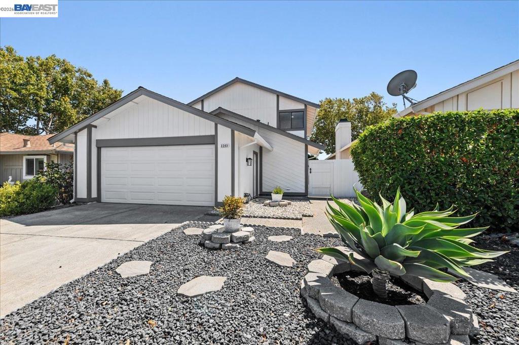 2203 Glenmount Dr