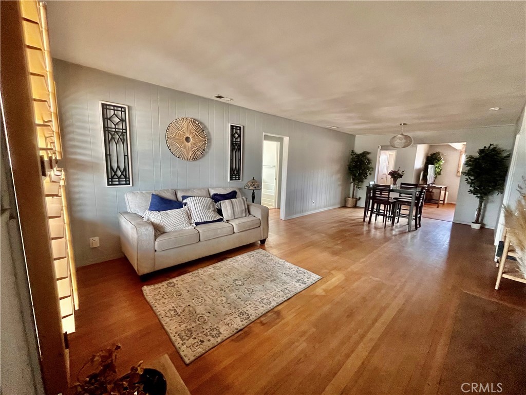 17259 Miller