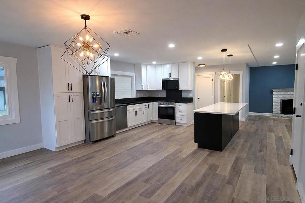 3006 Yonge St