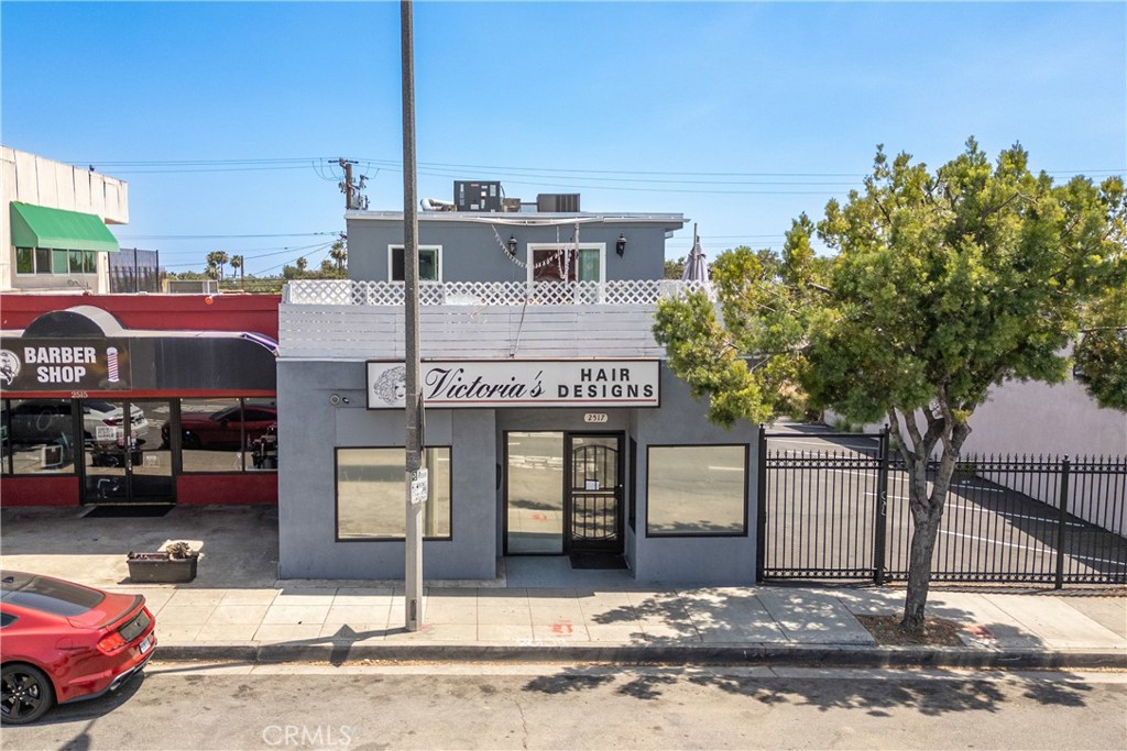 2517 W Beverly Boulevard
