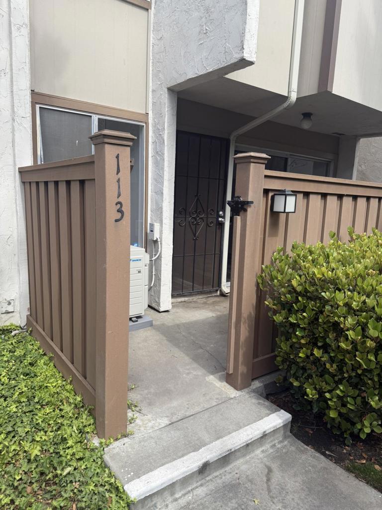 3549 Castle Glen 113