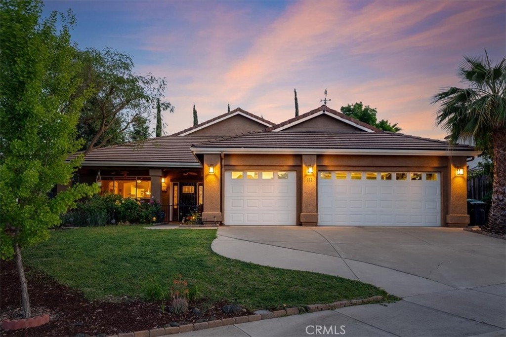 322 Montebello Oaks