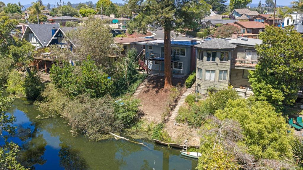 525 Riverview Drive